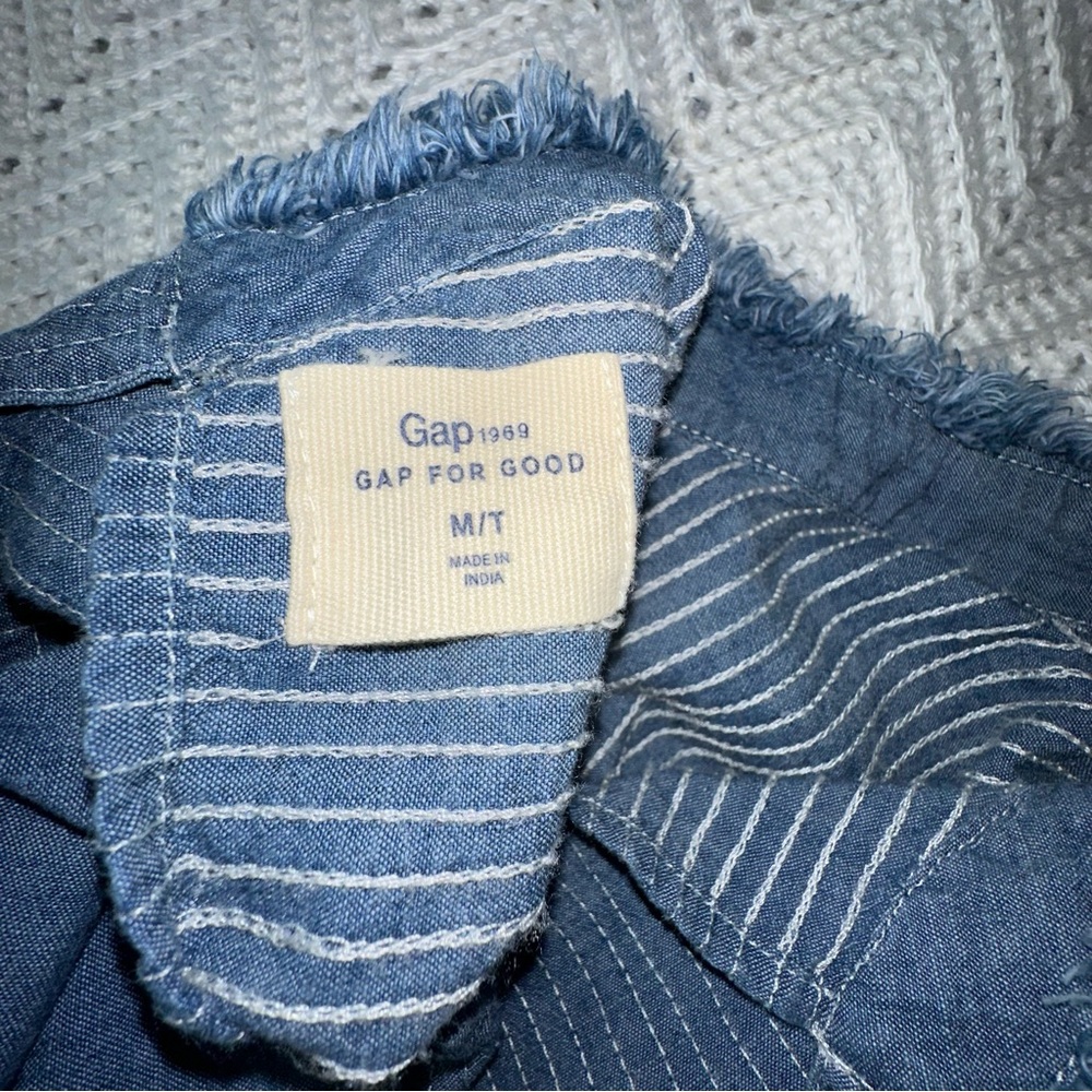 Women's Gap Tie Back Denim Chambray Top - Size M/T - Picture 6 of 8